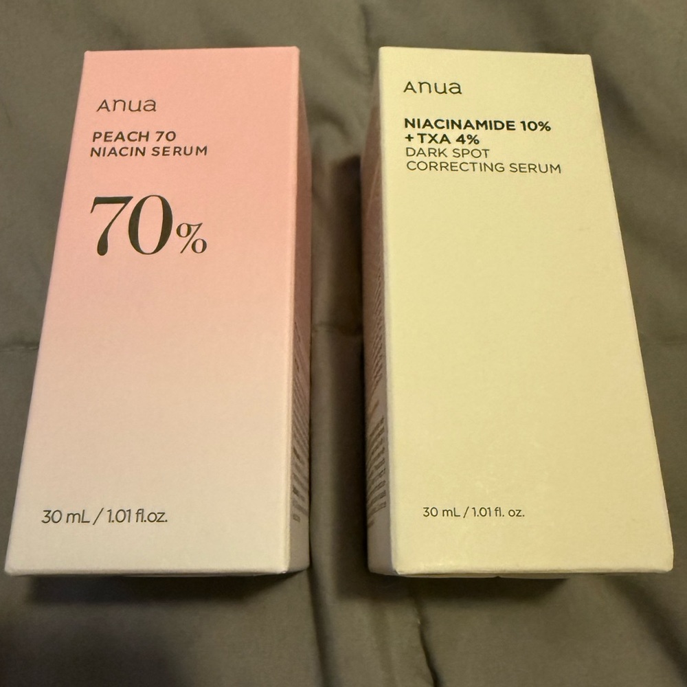 NEW in box. Anua skin care set. Peach 70 Niacin & Dark spot correcting serums.